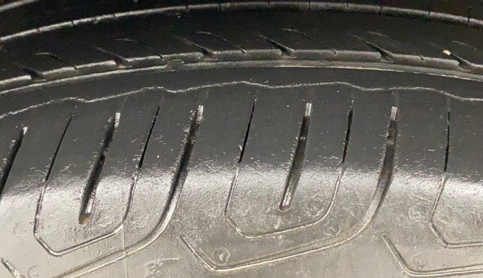 2016 Ford Ecosport TITANIUM 1.5L PETROL, Petrol, Manual, 81,588 km, Right Rear Tyre Tread