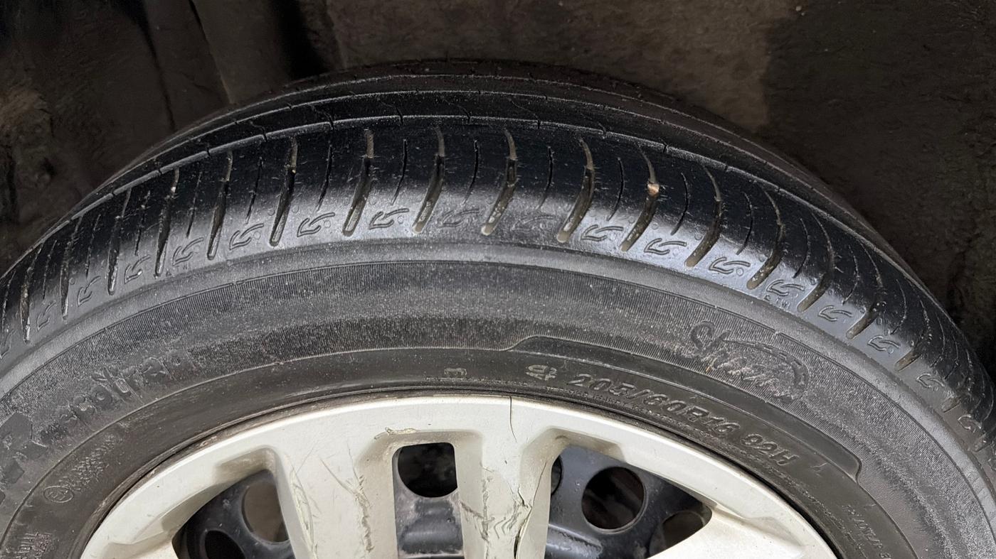 2021 Maruti Vitara Brezza VXI, Petrol, Manual, 49,050 km, Right Rear Tyre Tread
