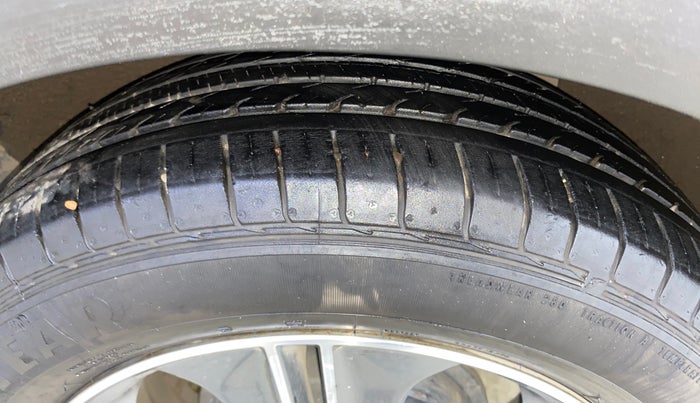 2018 Hyundai Creta SX PLUS AT 1.6 PETROL, Petrol, Automatic, 77,801 km, Left Rear Tyre Tread