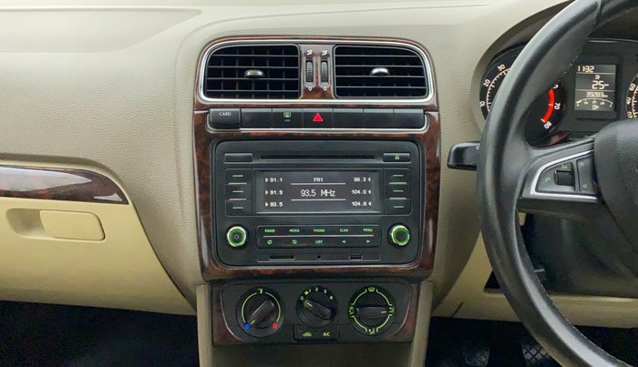 2015 Skoda Rapid AMBITION 1.6 MPI MT PLUS, Petrol, Manual, 39,337 km, Air Conditioner