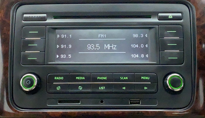 2015 Skoda Rapid AMBITION 1.6 MPI MT PLUS, Petrol, Manual, 39,337 km, Infotainment System