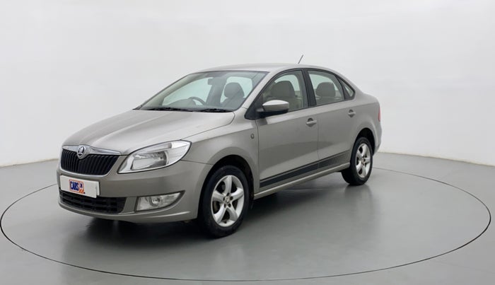 2015 Skoda Rapid AMBITION 1.6 MPI MT PLUS, Petrol, Manual, 39,337 km, Left Front Diagonal