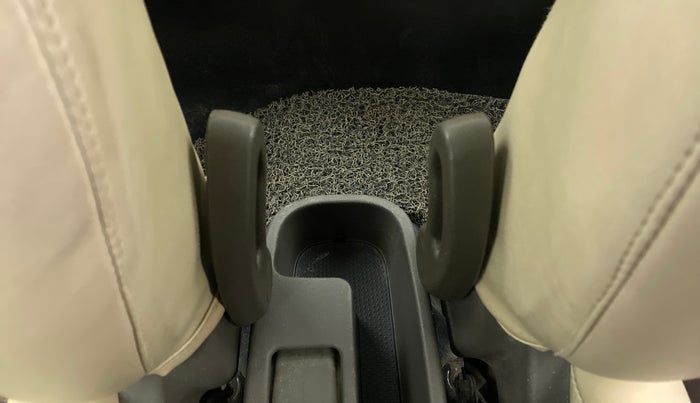 2015 Hyundai i10 SPORTZ 1.1, Petrol, Manual, 51,737 km, Driver Side Adjustment Panel