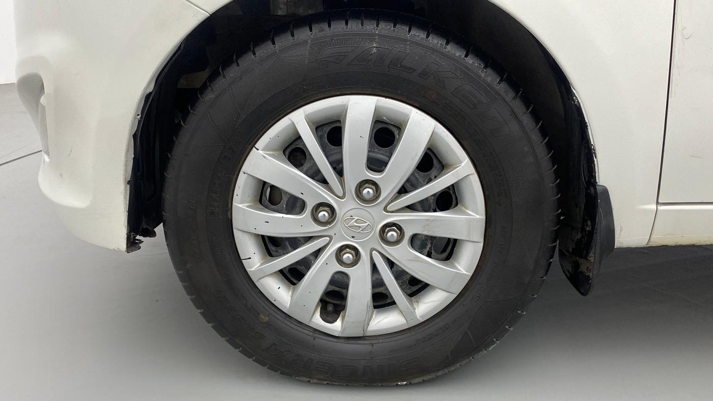 2015 Hyundai i10 SPORTZ 1.1, Petrol, Manual, 51,737 km, Left Front Wheel