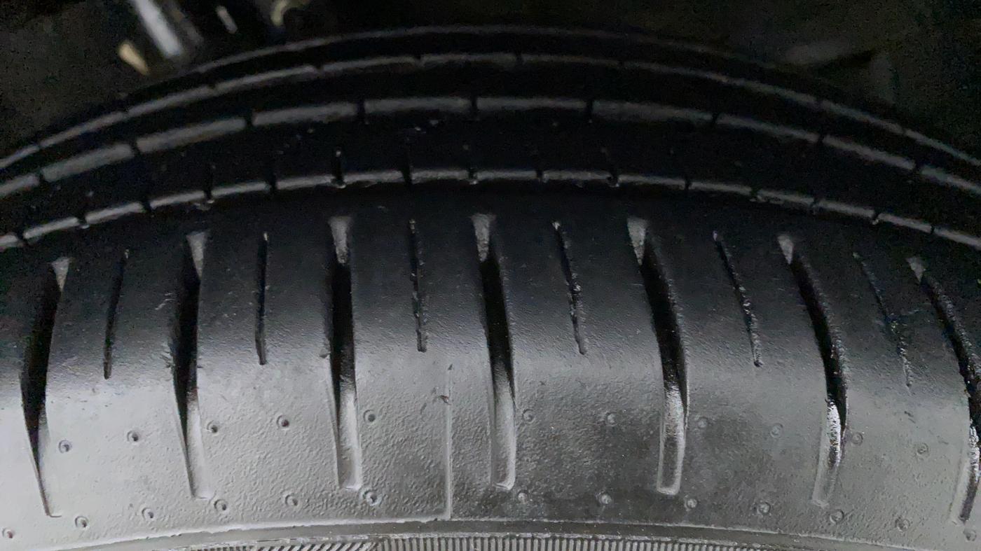 2019 Toyota Glanza G CVT, Petrol, Automatic, 8,962 km, Left Rear Tyre Tread