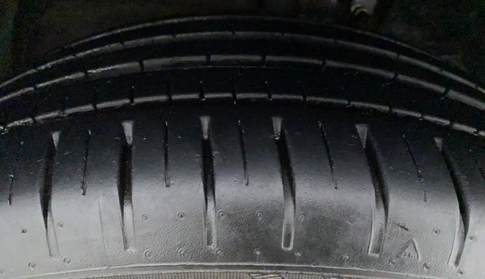 2019 Toyota Glanza G CVT, Petrol, Automatic, 8,962 km, Right Front Tyre Tread