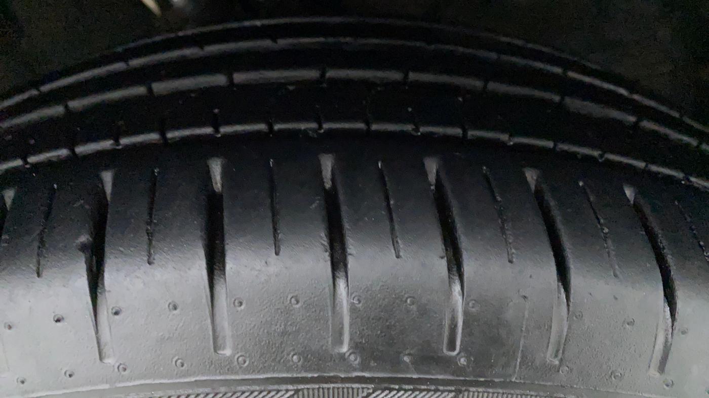 2019 Toyota Glanza G CVT, Petrol, Automatic, 8,962 km, Left Front Tyre Tread