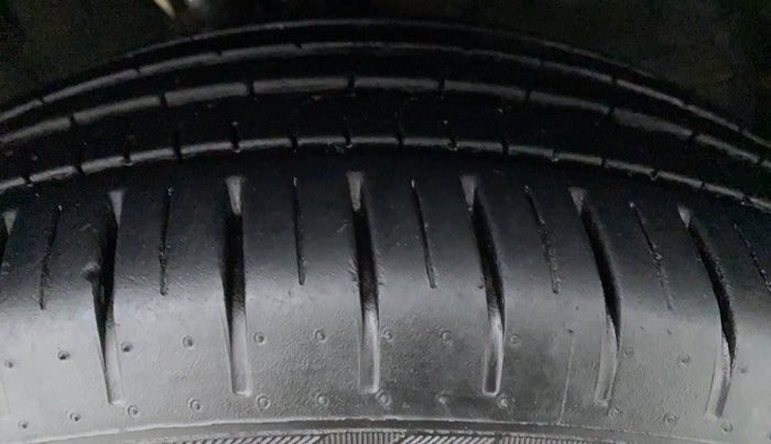 2019 Toyota Glanza G CVT, Petrol, Automatic, 8,962 km, Left Front Tyre Tread