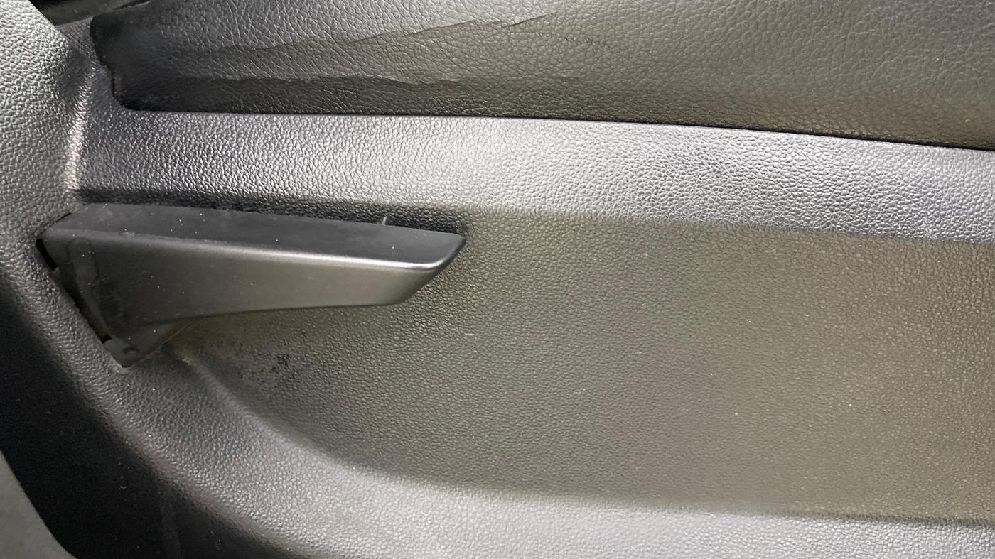 2018 Mahindra KUV 100 NXT K2 P 6 STR, Petrol, Manual, 27,851 km, Driver Side Adjustment Panel