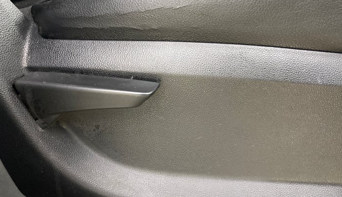 2018 Mahindra KUV 100 NXT K2 P 6 STR, Petrol, Manual, 27,851 km, Driver Side Adjustment Panel