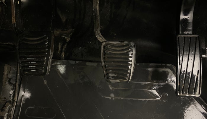 2018 Mahindra KUV 100 NXT K2 P 6 STR, Petrol, Manual, 27,851 km, Pedals