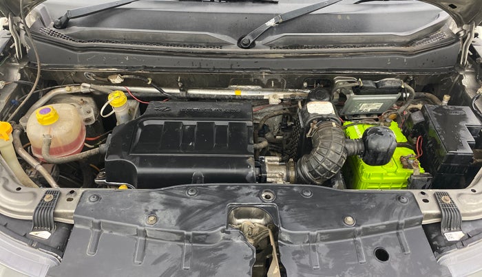 2018 Mahindra KUV 100 NXT K2 P 6 STR, Petrol, Manual, 27,851 km, Engine View