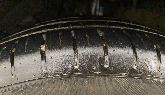 2022 Maruti Baleno ALPHA PETROL 1.2, Petrol, Manual, 21,797 km, Left Front Tyre Tread