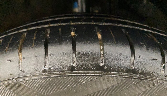 2022 Maruti Baleno ALPHA PETROL 1.2, Petrol, Manual, 21,797 km, Right Front Tyre Tread