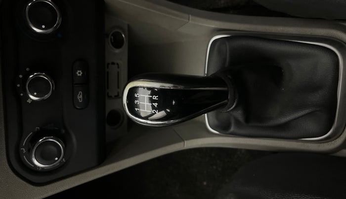 2016 Tata Tiago XM PETROL, Petrol, Manual, 68,461 km, Gear Lever