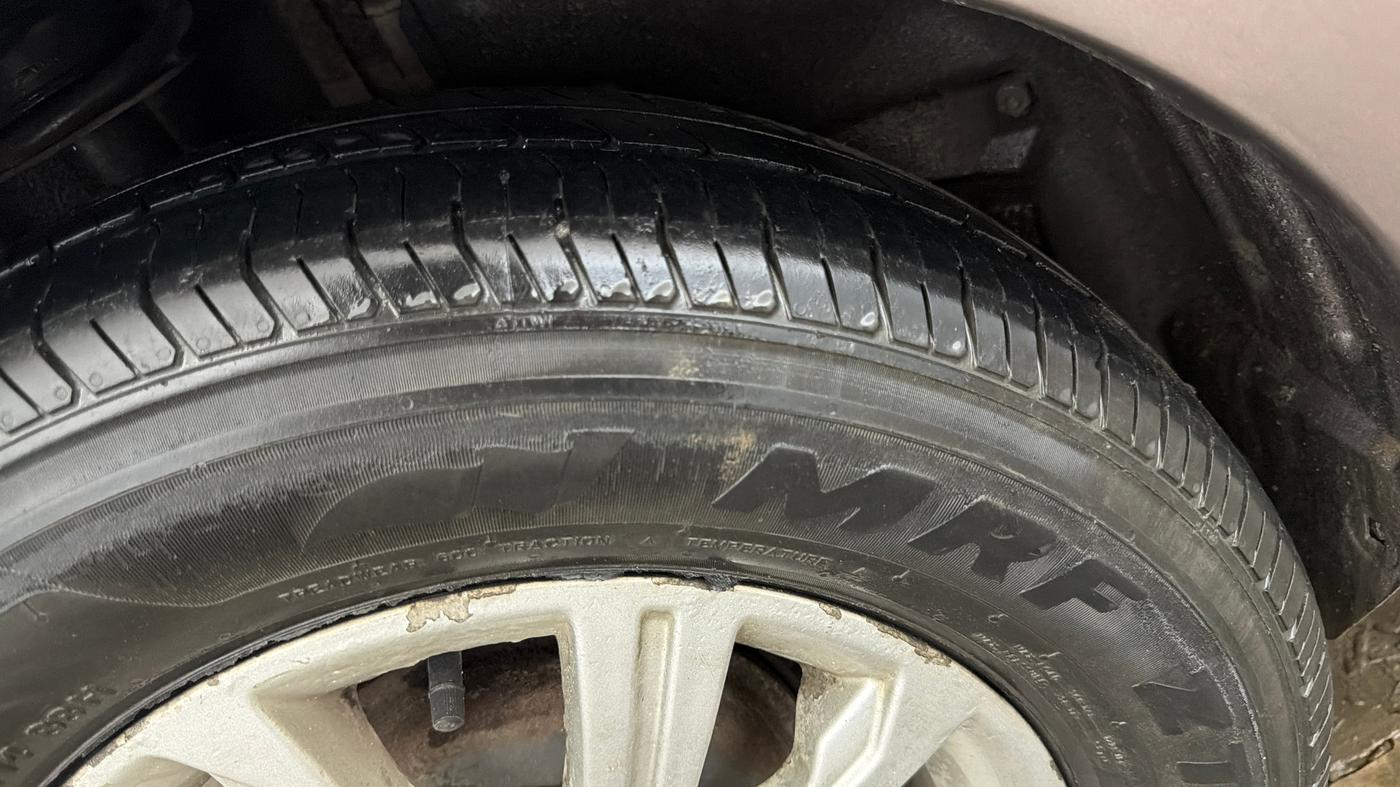 2016 Tata Tiago XZ PETROL, Petrol, Manual, 91,193 km, Right Rear Tyre Tread
