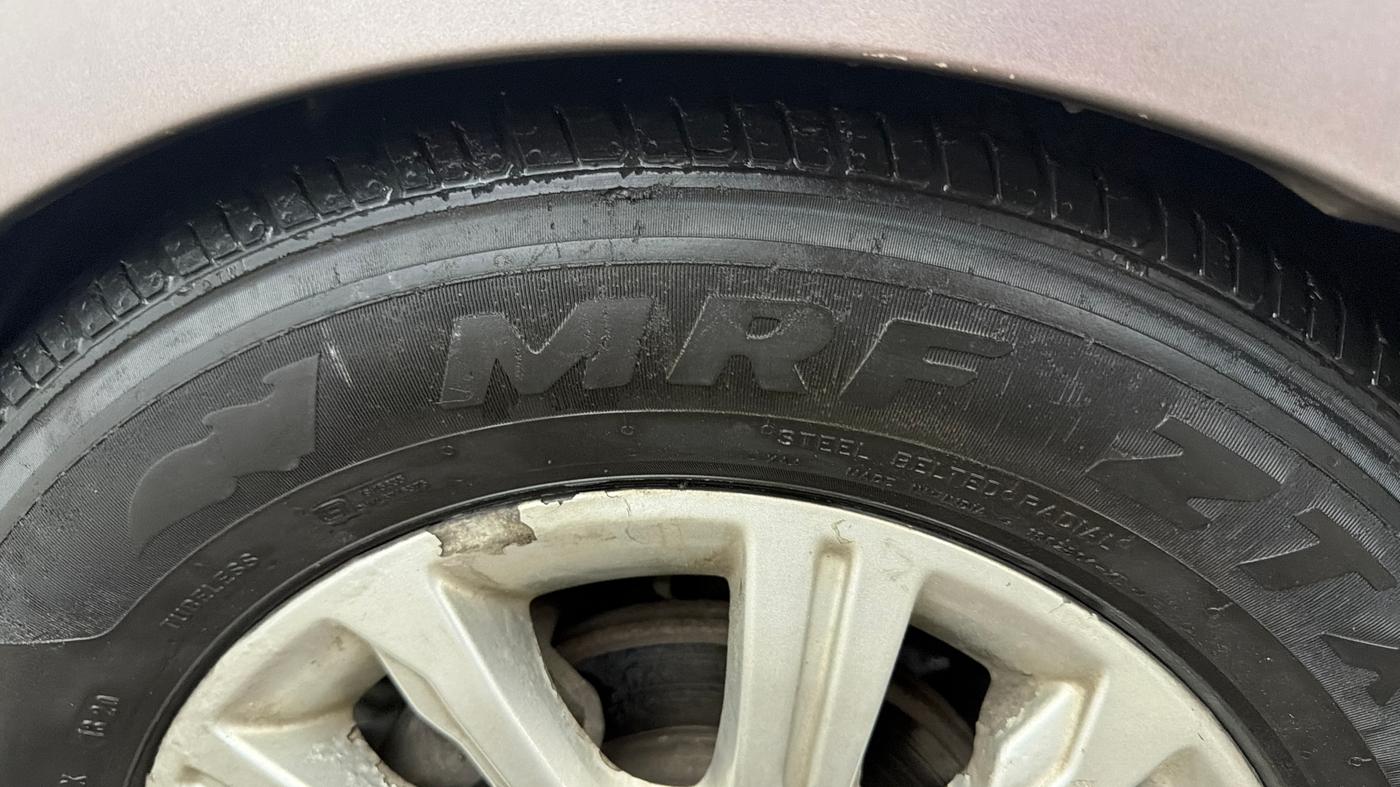 2016 Tata Tiago XZ PETROL, Petrol, Manual, 91,193 km, Left Front Tyre Tread