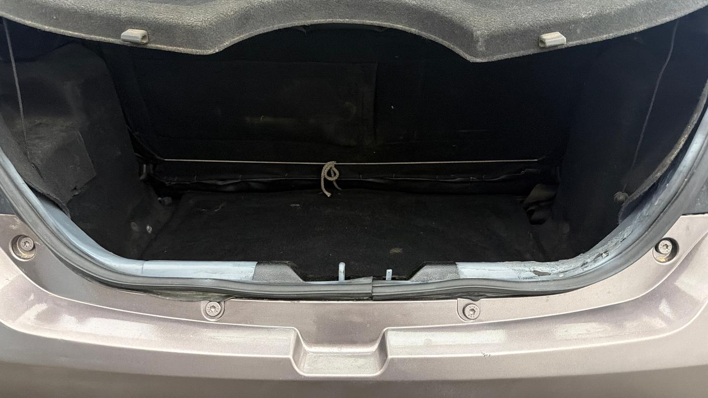 2016 Tata Tiago XZ PETROL, Petrol, Manual, 91,193 km, Boot Inside