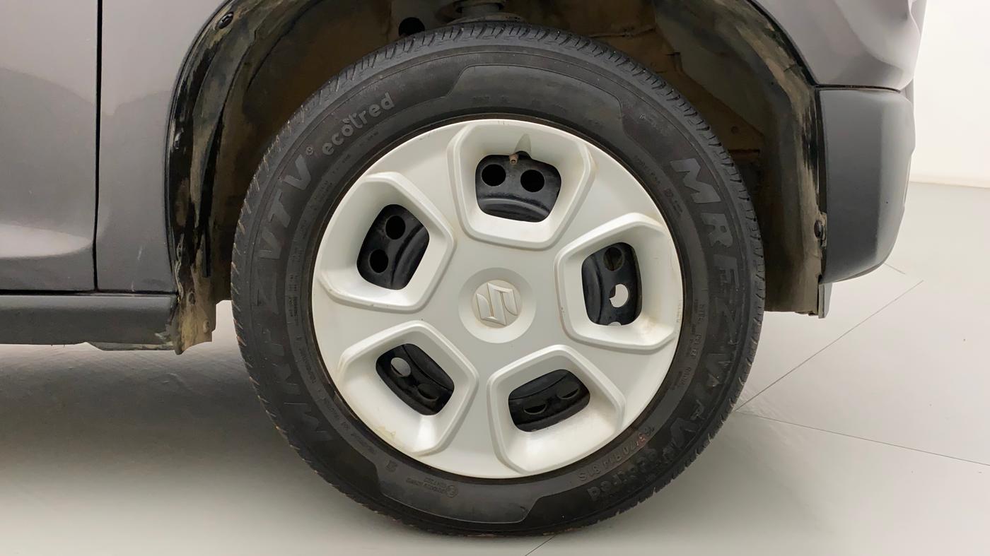 2020 Maruti S PRESSO VXI+, Petrol, Manual, 31,237 km, Right Front Wheel