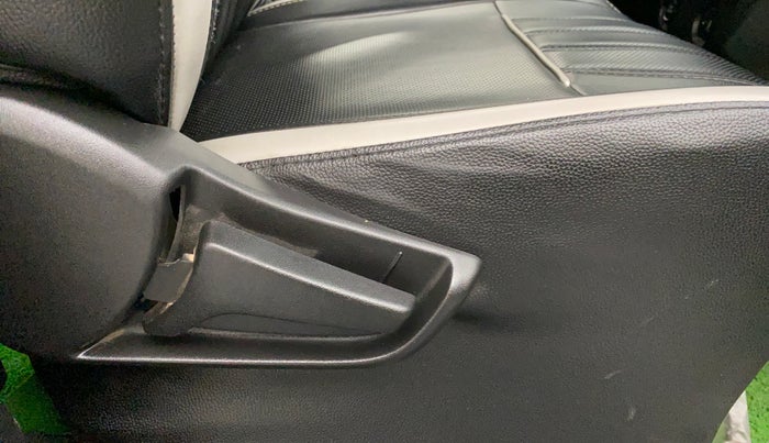 2020 Maruti S PRESSO VXI+, Petrol, Manual, 31,237 km, Driver Side Adjustment Panel