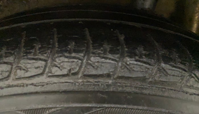 2015 Maruti Celerio VXI, Petrol, Manual, 81,776 km, Left Rear Tyre Tread
