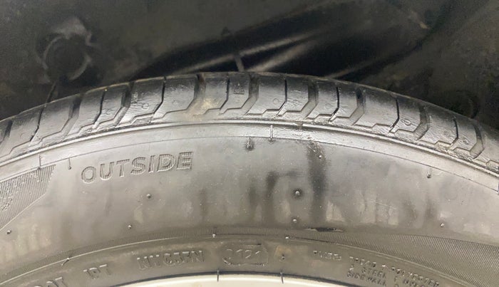 2013 Hyundai Verna FLUIDIC 1.6 VTVT SX OPT AT, Petrol, Automatic, 86,324 km, Left Rear Tyre Tread