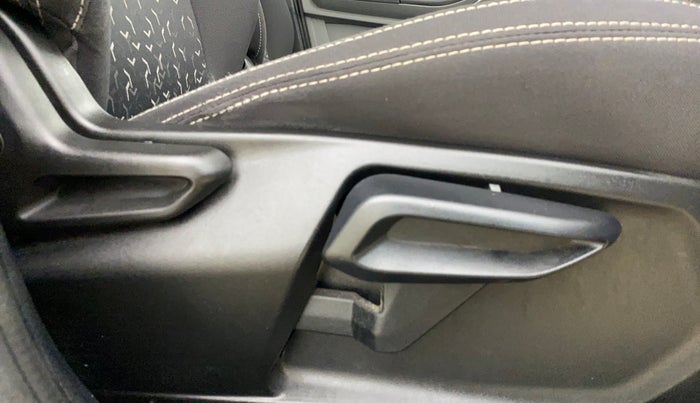 2021 Tata Tiago XZ PLUS PETROL, Petrol, Manual, 75,425 km, Driver Side Adjustment Panel