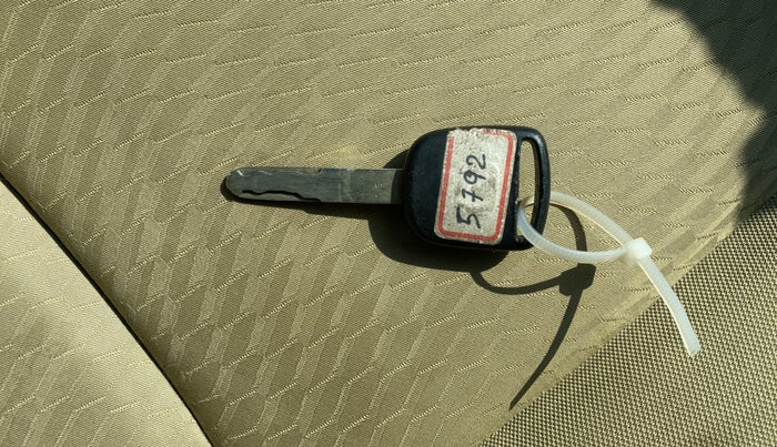 2014 Honda Amaze 1.5L I-DTEC EX, Diesel, Manual, 85,537 km, Key Close Up