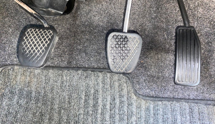 2014 Honda Amaze 1.5L I-DTEC EX, Diesel, Manual, 85,537 km, Pedals