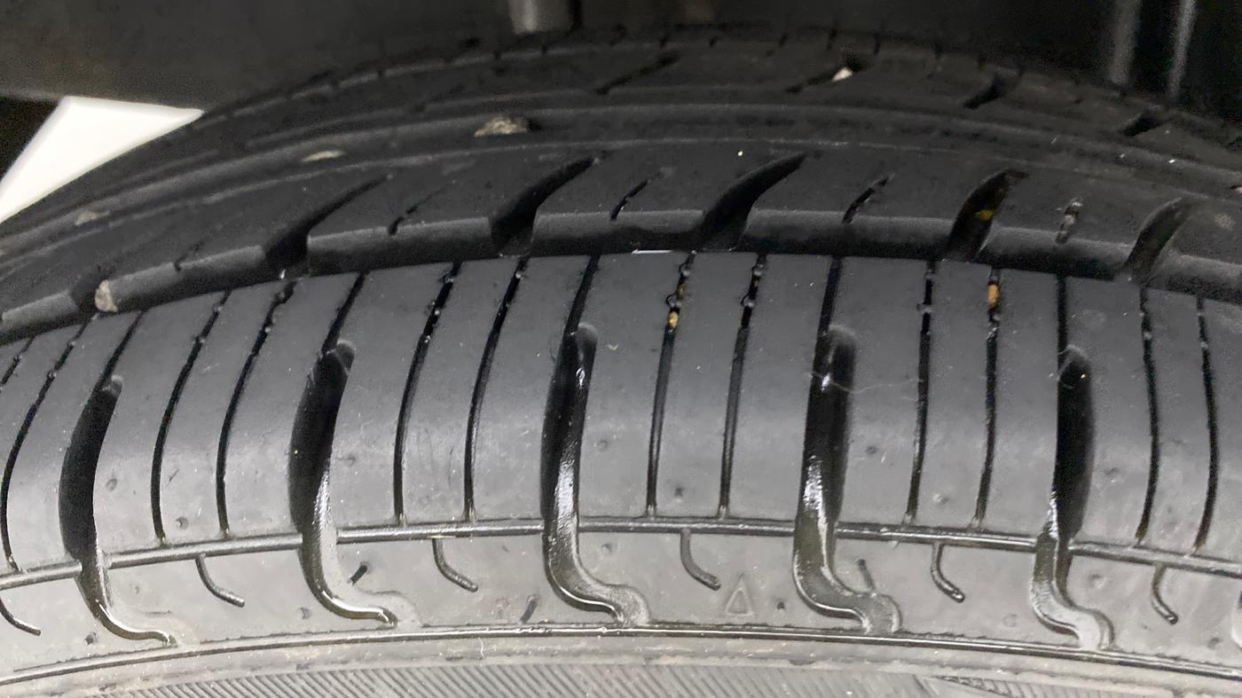 2019 Datsun Redi Go S 1.0, Petrol, Manual, 44,711 km, Right Rear Tyre Tread