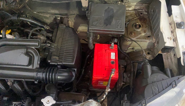 2016 Renault Kwid 1.0 MARVEL CAPTAIN AMERICA EDITION, Petrol, Manual, 61,545 km, Engine View - Left