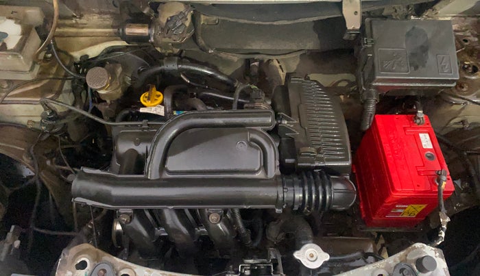 2016 Renault Kwid 1.0 MARVEL CAPTAIN AMERICA EDITION, Petrol, Manual, 61,545 km, Engine View