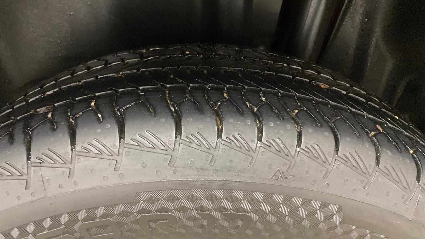 2024 Toyota URBAN CRUISER HYRYDER G AT NEO DRIVE, Petrol, Automatic, 43,891 km, Left Rear Tyre Tread