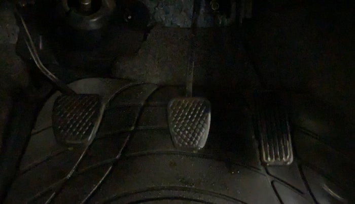 2013 Honda Brio S MT, Petrol, Manual, 44,636 km, Pedals