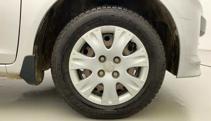 2013 Honda Brio S MT, Petrol, Manual, 44,636 km, Right Front Wheel