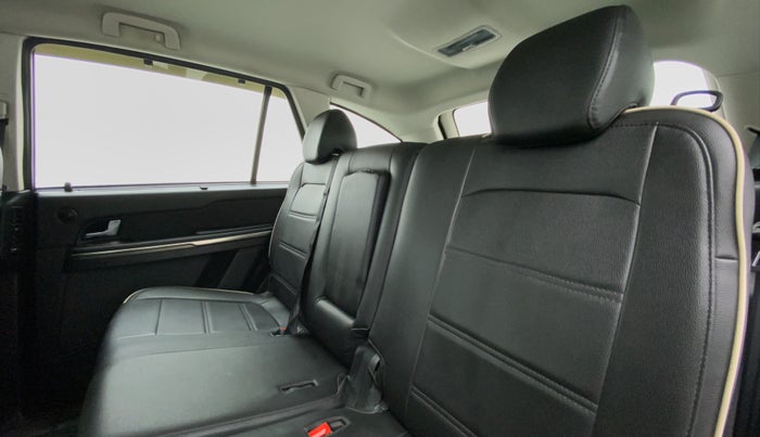 2018 Tata Hexa Varicor 400 XM, Diesel, Manual, 59,672 km, Right Side Rear Door Cabin