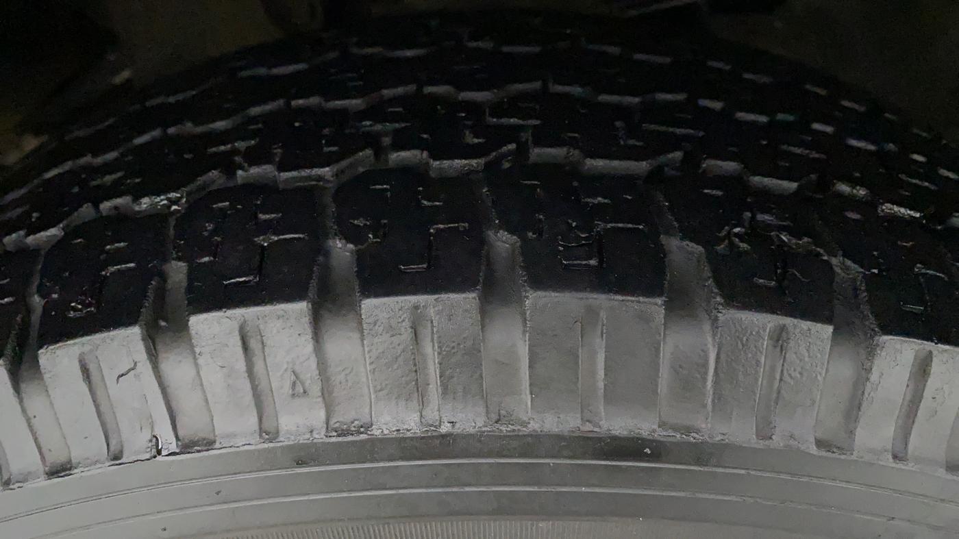 2018 Tata Hexa Varicor 400 XM, Diesel, Manual, 59,672 km, Right Front Tyre Tread