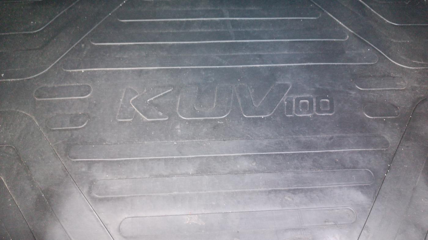 2016 Mahindra Kuv100 K6 5 STR, Petrol, Manual, 33,624 km, Boot Inside