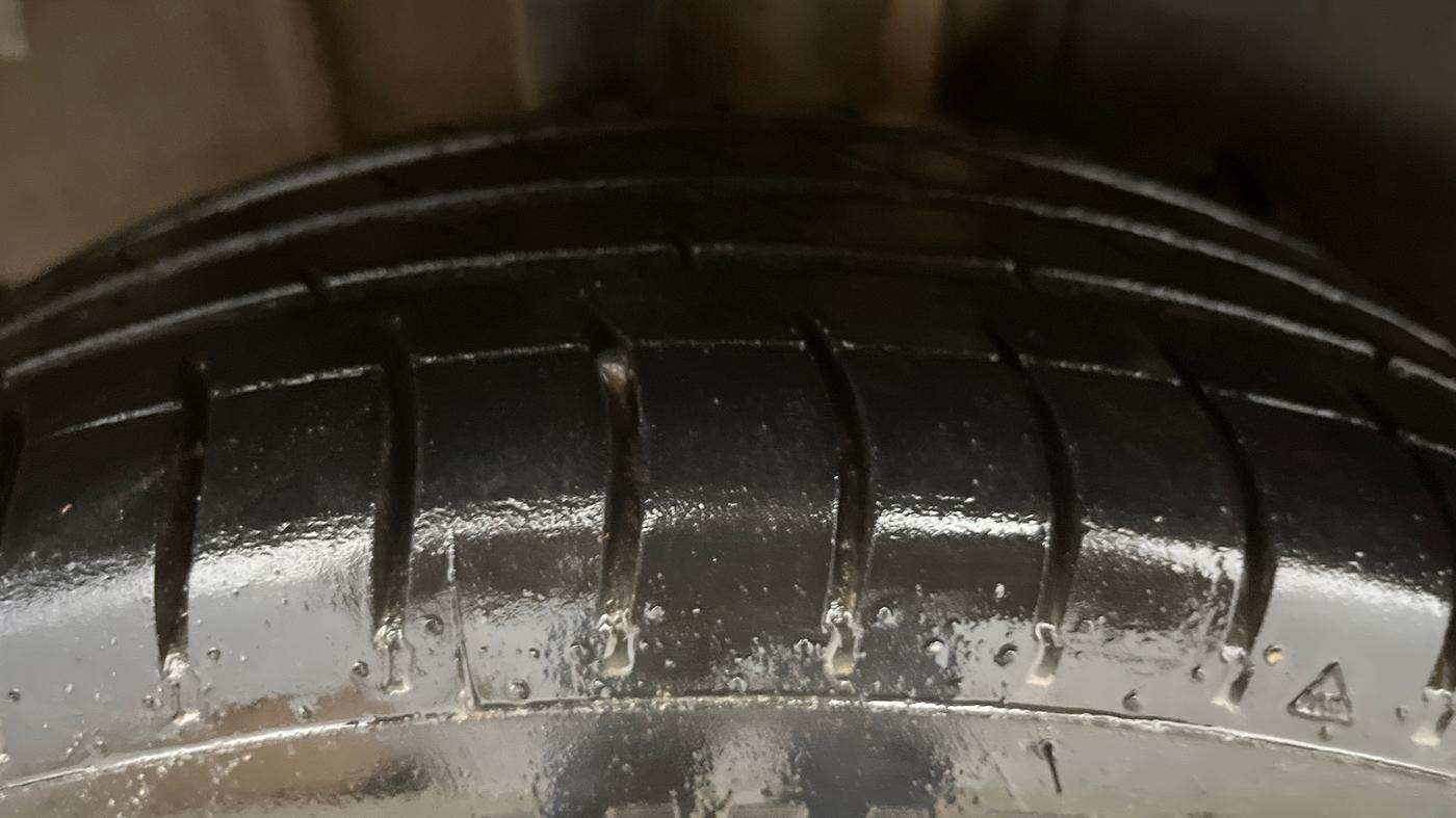 2017 Tata Tiago XZA PETROL, Petrol, Automatic, 90,097 km, Right Rear Tyre Tread