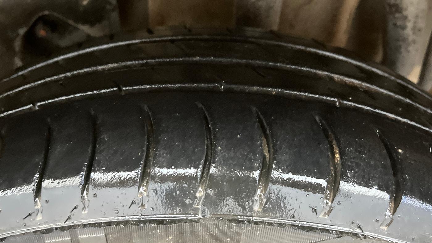2017 Tata Tiago XZA PETROL, Petrol, Automatic, 90,097 km, Left Rear Tyre Tread