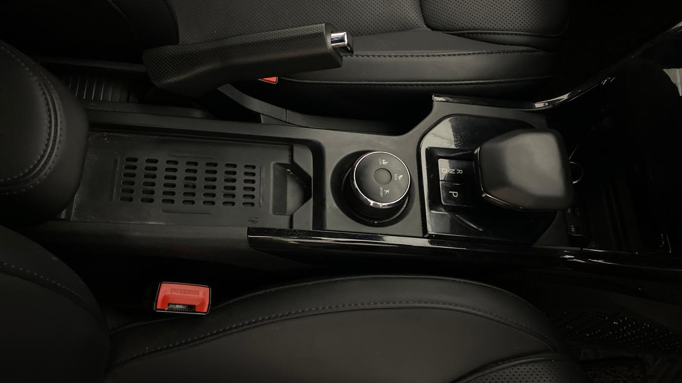 2024 Tata NEXON FEARLESS + SUNROOF DCA DUAL TONE 1.2 PETROL, Petrol, Automatic, 12,643 km, Gear Lever