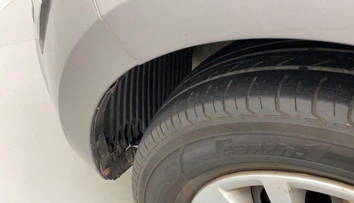 2013 Hyundai i20 MAGNA (O) 1.2, Petrol, Manual, 33,971 km, Left fender - Lining loose