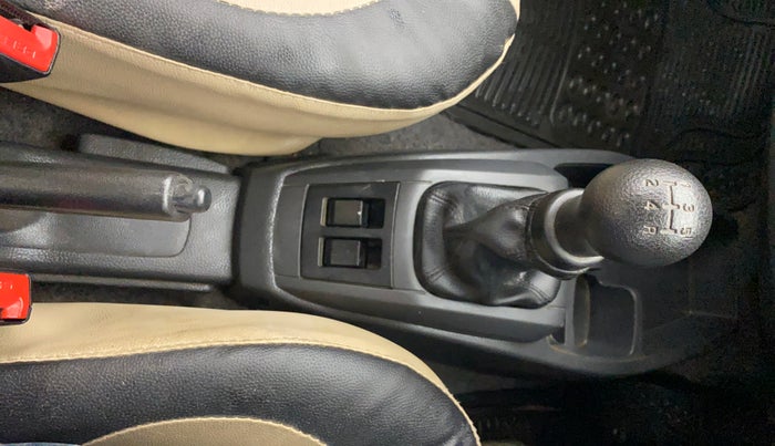 2017 Maruti Alto 800 LXI, Petrol, Manual, 70,340 km, Gear Lever