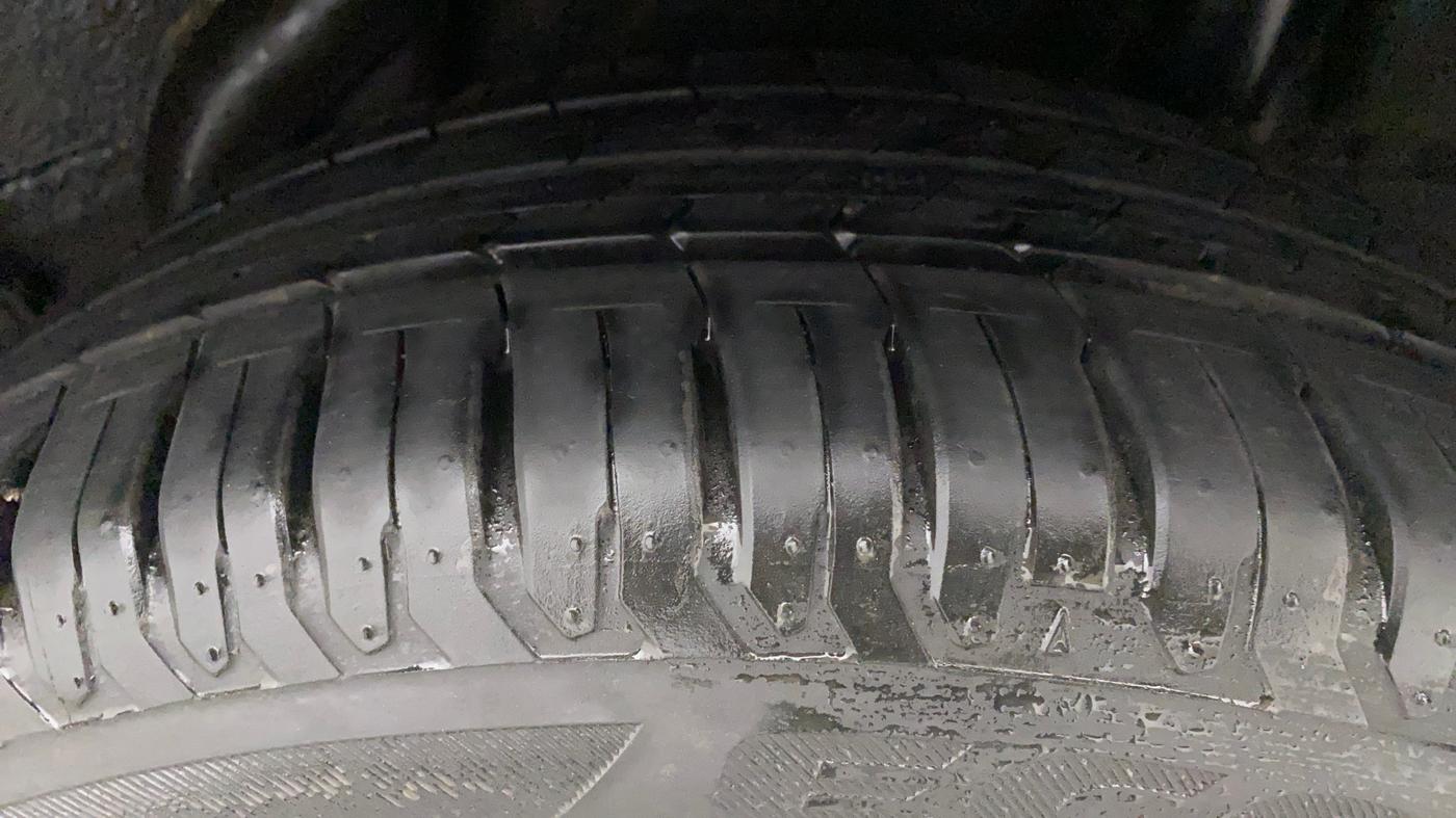 2021 Hyundai Verna SX (O) 1.5 VTVT IVT, Petrol, Automatic, 7,675 km, Left Rear Tyre Tread