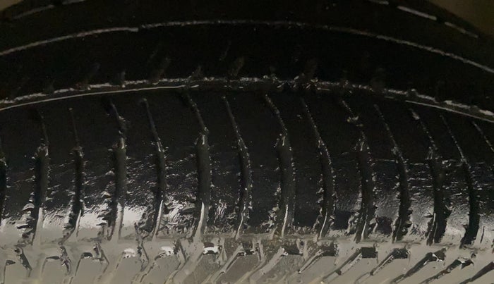 2015 Maruti Alto K10 VXI AMT, Petrol, Automatic, 27,841 km, Left Front Tyre Tread