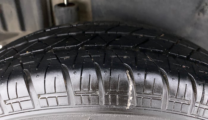 2015 Maruti Swift Dzire VDI, Diesel, Manual, 62,100 km, Right Rear Tyre Tread