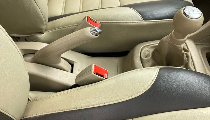 2015 Maruti Swift Dzire VDI, Diesel, Manual, 62,100 km, Gear Lever