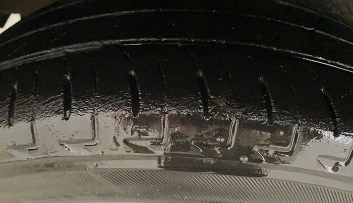 2017 Maruti IGNIS DELTA 1.2 AMT, Petrol, Automatic, 33,191 km, Right Rear Tyre Tread