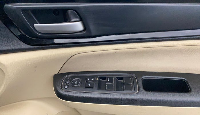 2021 Honda Amaze 1.2L I-VTEC VX CVT, Petrol, Automatic, 23,875 km, Driver Side Door Panels Control