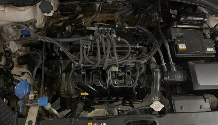 2016 Hyundai Creta E PLUS 1.6 PETROL, CNG, Manual, 1,25,577 km, Engine View - Right